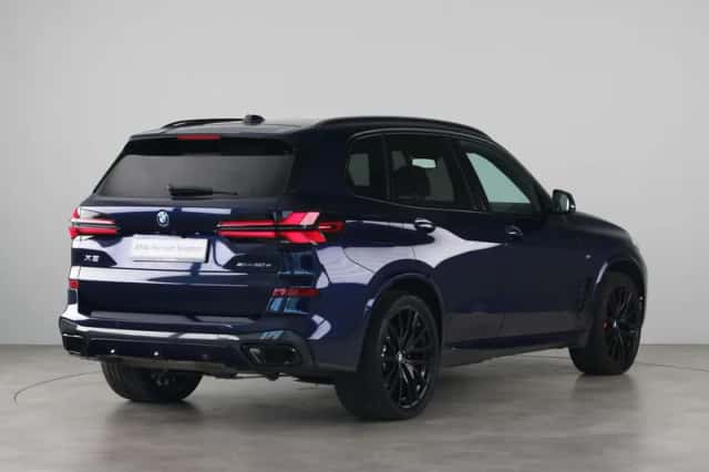 BMW X5 (2025) thumbnail 10
