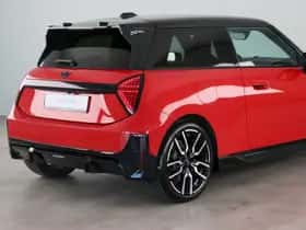 MINI Cooper (2024) thumbnail 18