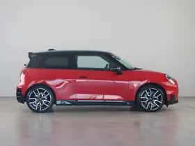 MINI Cooper (2024) thumbnail 8