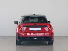 MINI Cooper (2024) thumbnail 10
