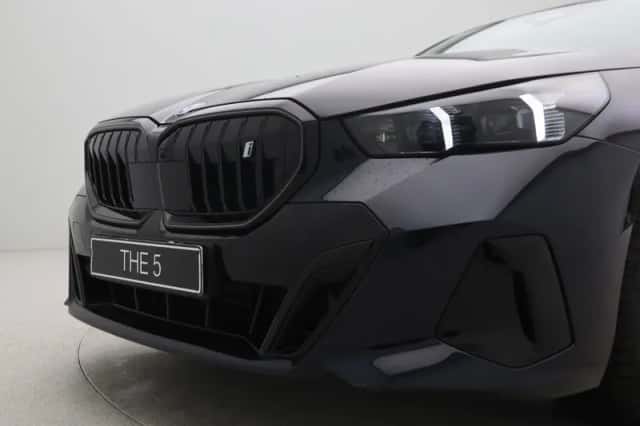 BMW i5 (2026) thumbnail 12
