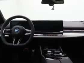 BMW i5 (2026) thumbnail 15