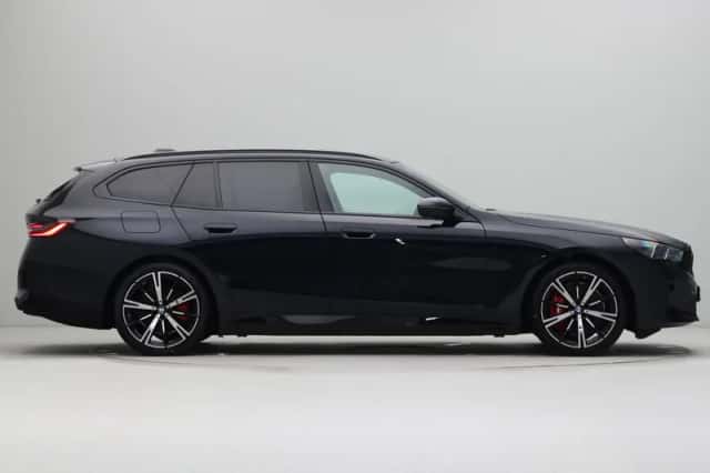 BMW i5 (2026) thumbnail 4