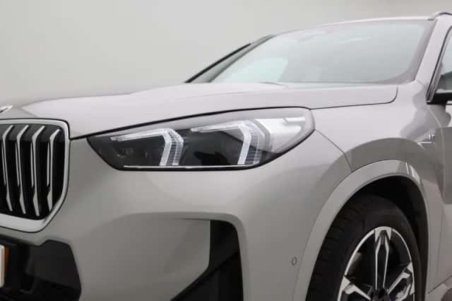 BMW X1 (2024) thumbnail 12
