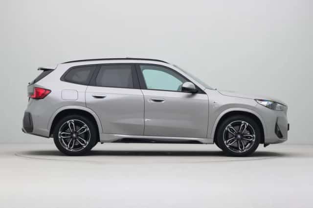 BMW X1 (2024) thumbnail 4