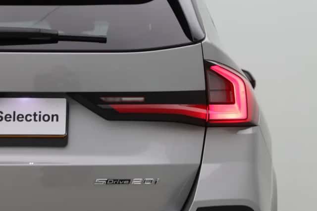 BMW X1 (2024) thumbnail 10
