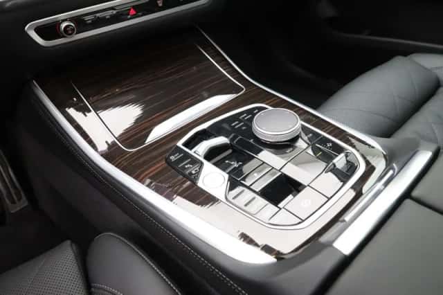 BMW X5 (2025) thumbnail 18