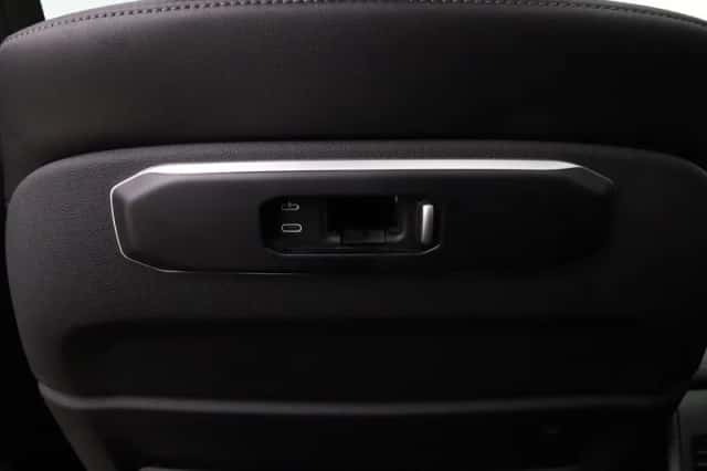 BMW X5 (2025) thumbnail 25