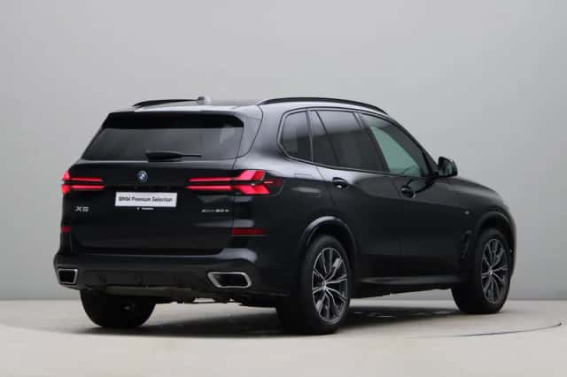 BMW X5 (2025) thumbnail 9