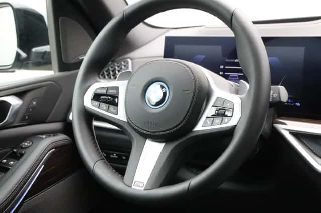 BMW X5 (2025) thumbnail 2
