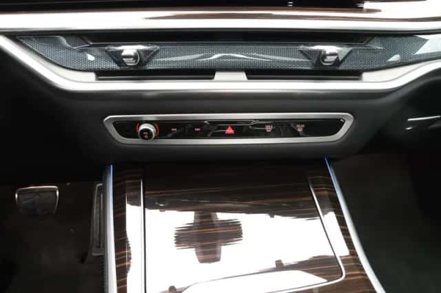 BMW X5 (2025) thumbnail 17