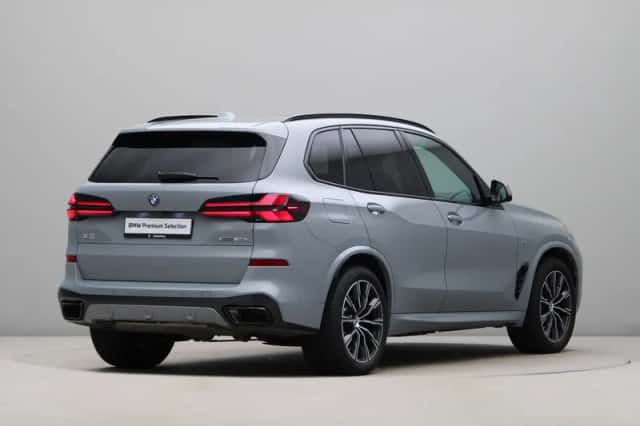 BMW X5 (2025) thumbnail 5