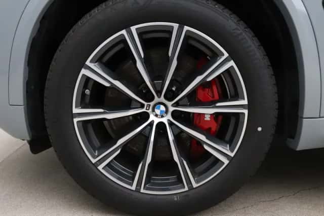 BMW X5 (2025) thumbnail 10