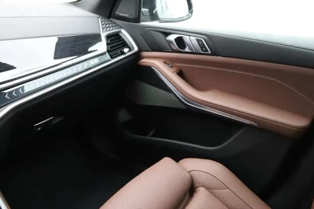 BMW X5 (2025) thumbnail 15