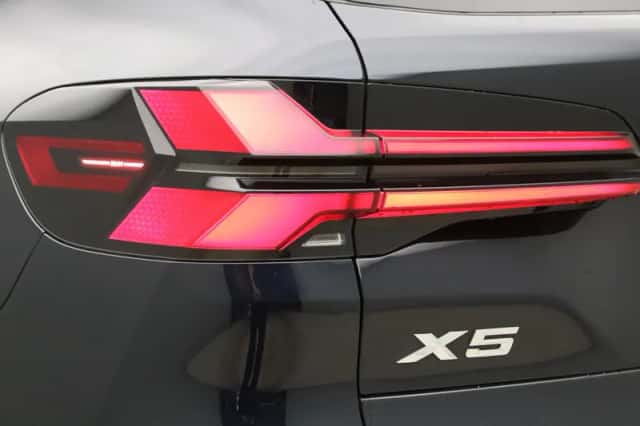 BMW X5 (2025) thumbnail 22