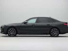 BMW i7 (2025) thumbnail 12