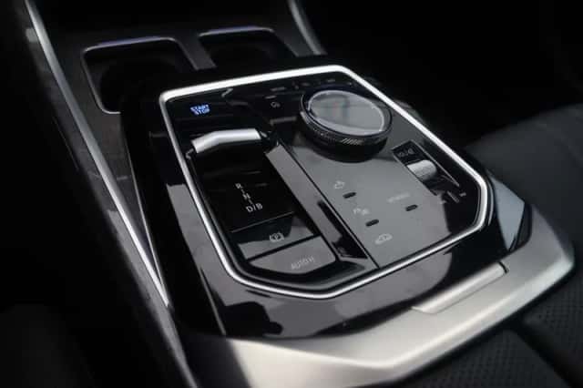 BMW i7 (2025) thumbnail 17
