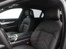 BMW i7 (2025) thumbnail 5