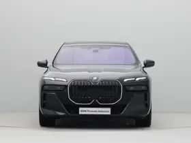 BMW i7 (2025) thumbnail 6