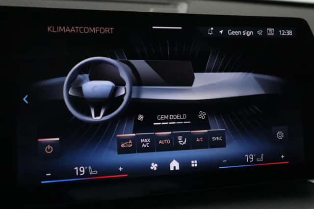 BMW X1 (2025) thumbnail 15