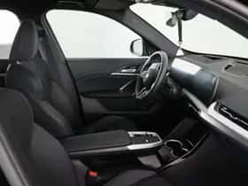 BMW X1 (2025) thumbnail 16