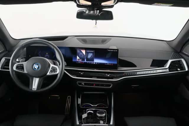 BMW X5 (2025) thumbnail 15