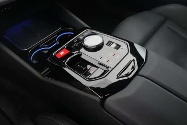 BMW M5 (2025) thumbnail 22