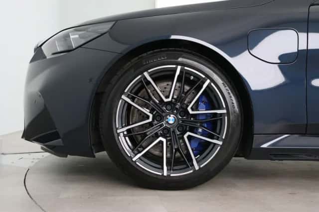 BMW M5 (2025) thumbnail 24
