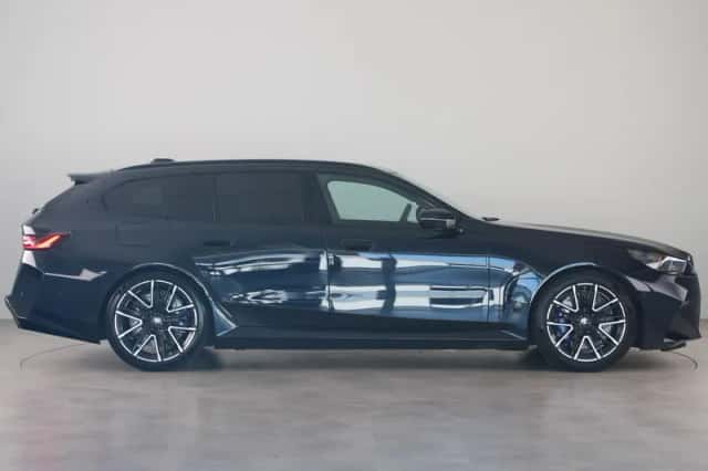 BMW M5 (2025) thumbnail 10
