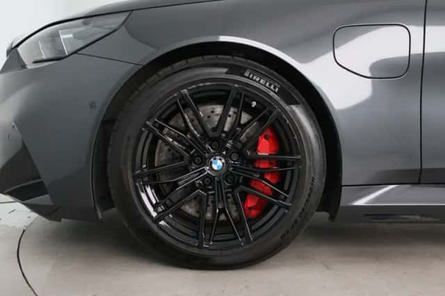 BMW M5 (2025) thumbnail 24