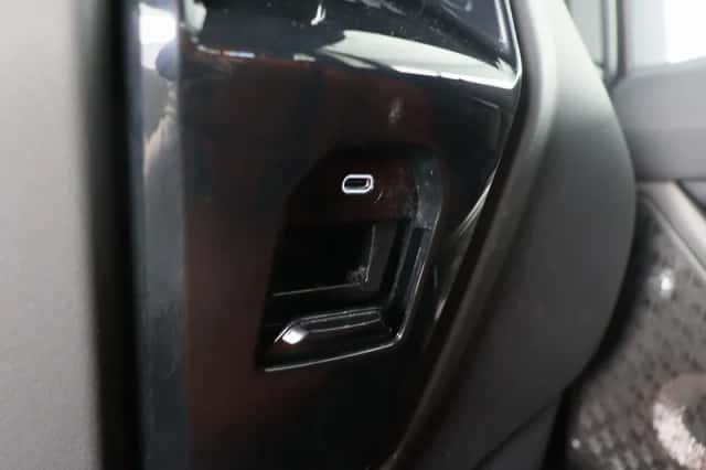 BMW M5 (2025) thumbnail 35