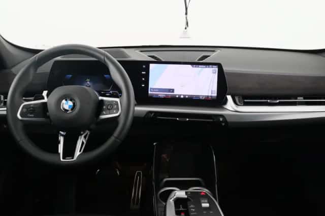 BMW X1 (2025) thumbnail 14