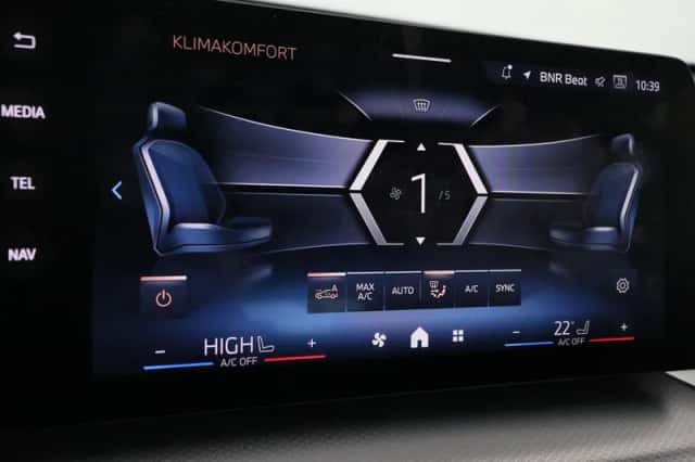 BMW X1 (2025) thumbnail 16
