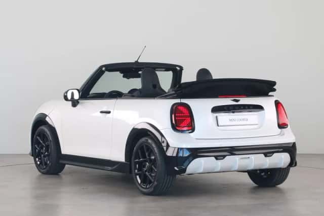 MINI Cabrio (2026) thumbnail 14