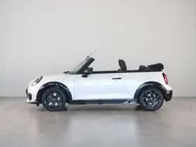 MINI Cabrio (2026) thumbnail 16