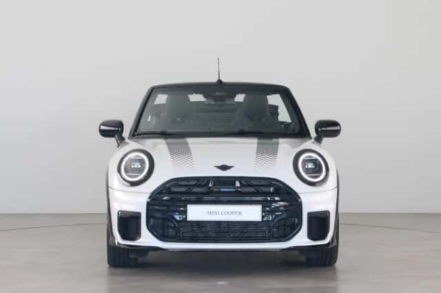 MINI Cabrio (2026) thumbnail 3