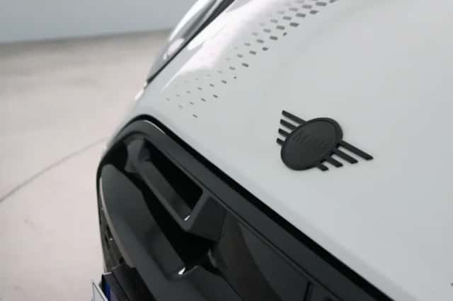 MINI Cabrio (2026) thumbnail 29