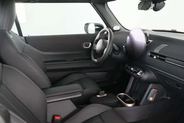 MINI Cabrio (2026) thumbnail 37