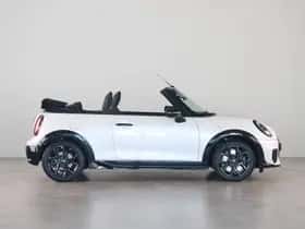 MINI Cabrio (2026) thumbnail 8