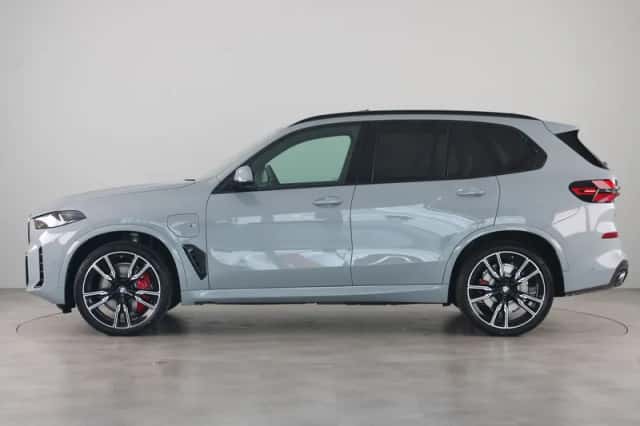 BMW X5 (2026) thumbnail 12