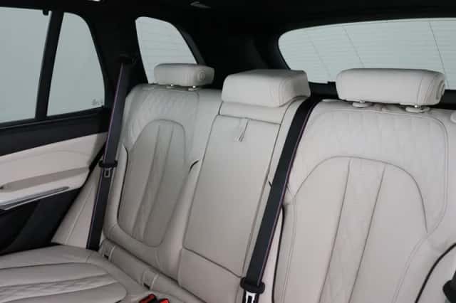 BMW X5 (2026) thumbnail 36