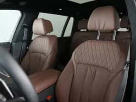 BMW X7 (2025) thumbnail 7