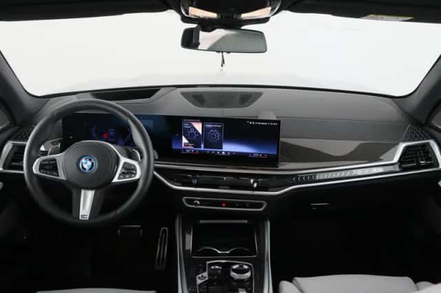 BMW X5 (2025) thumbnail 15