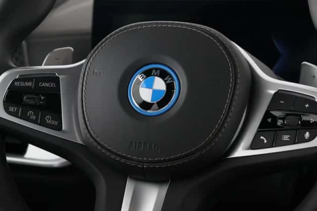 BMW X5 (2025) thumbnail 3