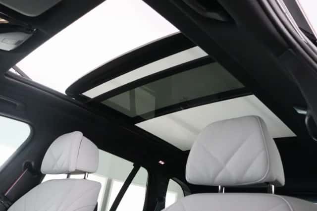 BMW X5 (2025) thumbnail 35