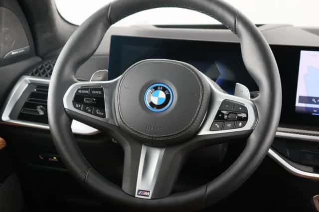 BMW X5 (2025) thumbnail 2