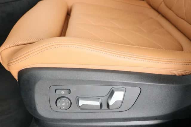 BMW X5 (2025) thumbnail 16