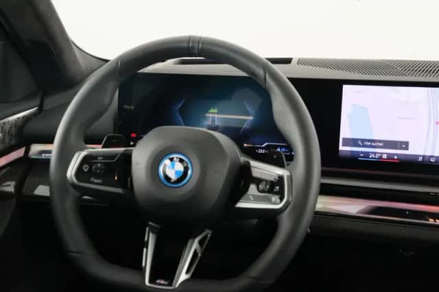 BMW 5-Serie (2025) thumbnail 2
