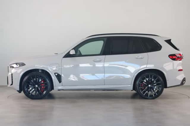 BMW X5 (2025) thumbnail 13