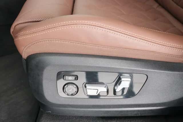BMW X5 (2025) thumbnail 16